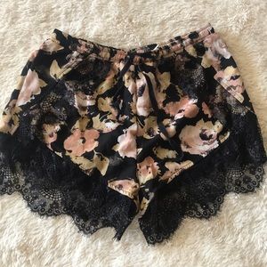Kimchi Blue lace high waist shorts